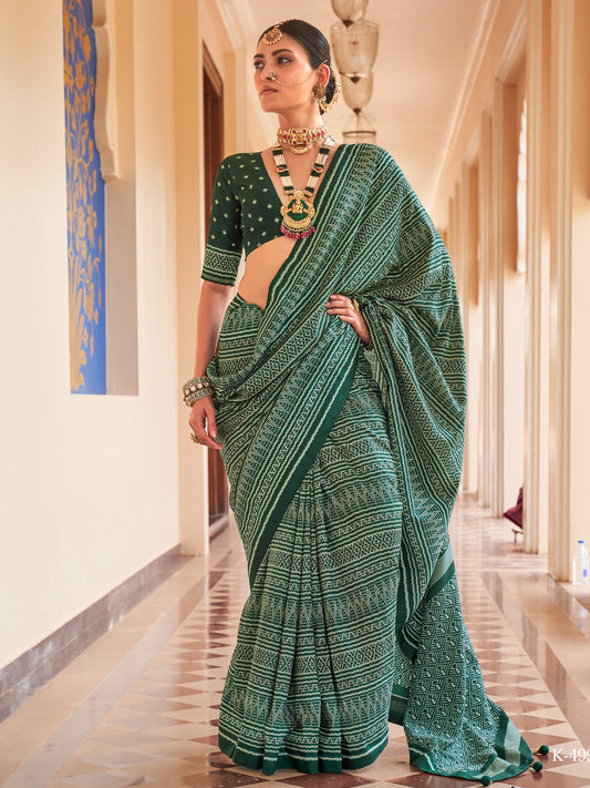 Green geometric silk blend saree with green blouse piece