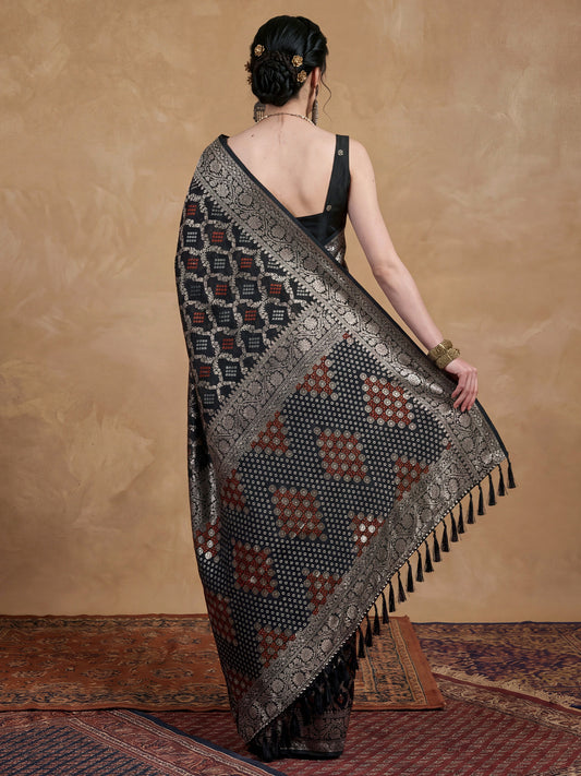 Black Dola Silk saree – detail view 1