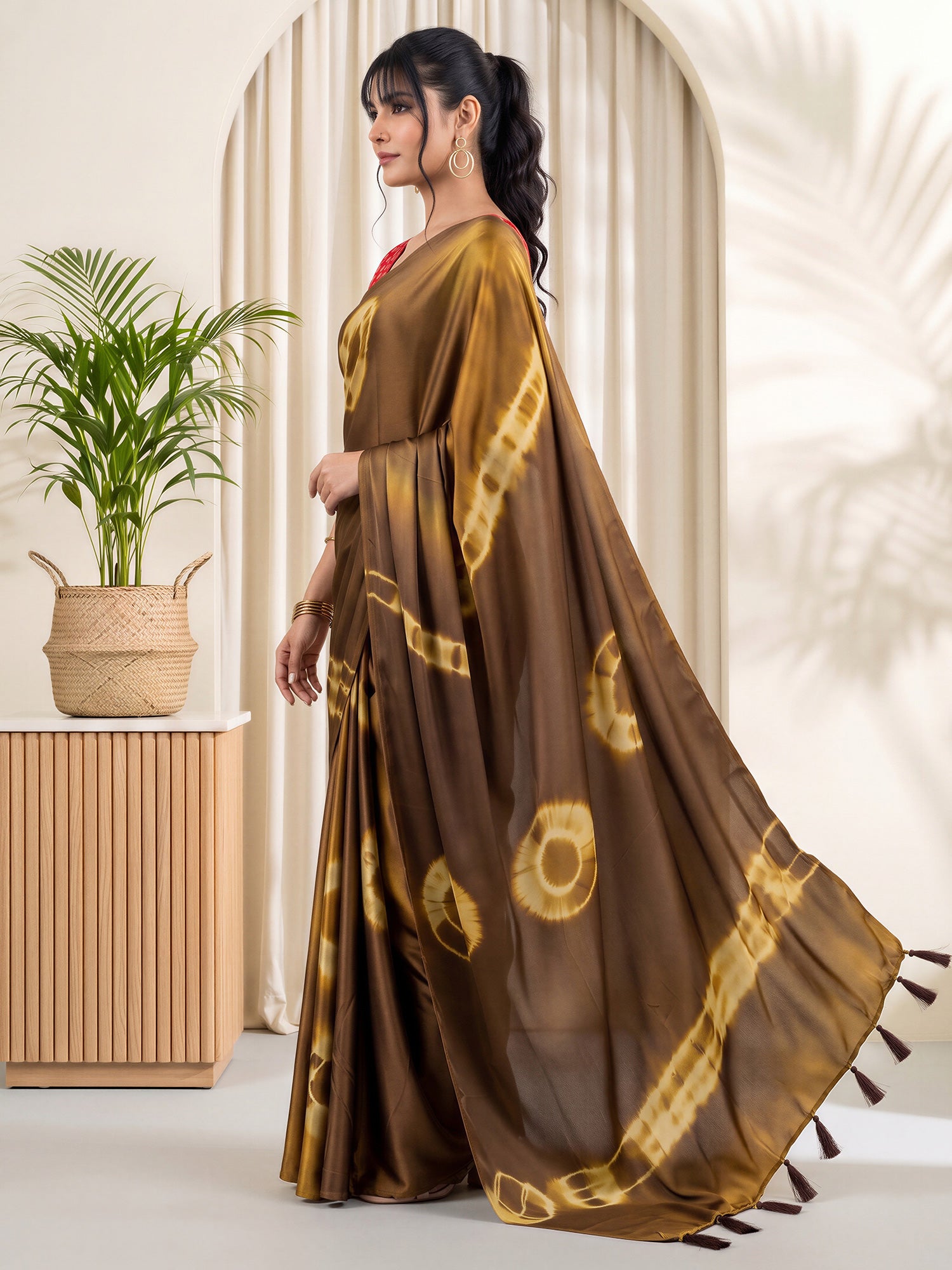 Brown Satin Silk saree – detail view 2
