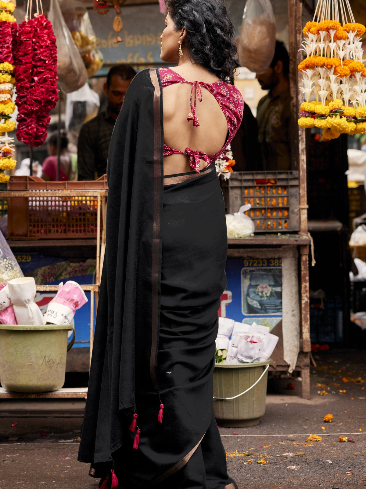 Black Cotton Blend saree – detail view 2