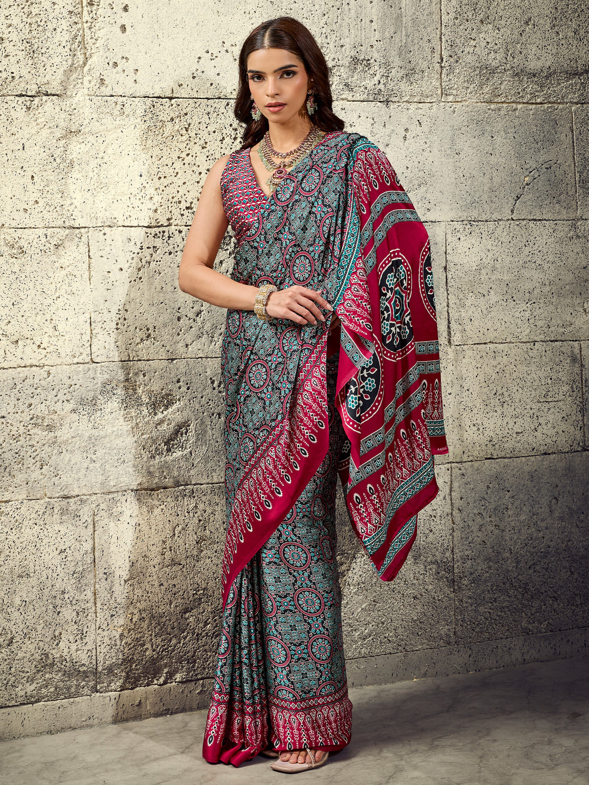 Maroon Satin saree – detail view 2