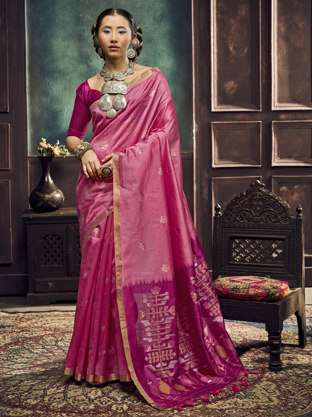 Pink zari butta silk blend saree with magenta blouse piece