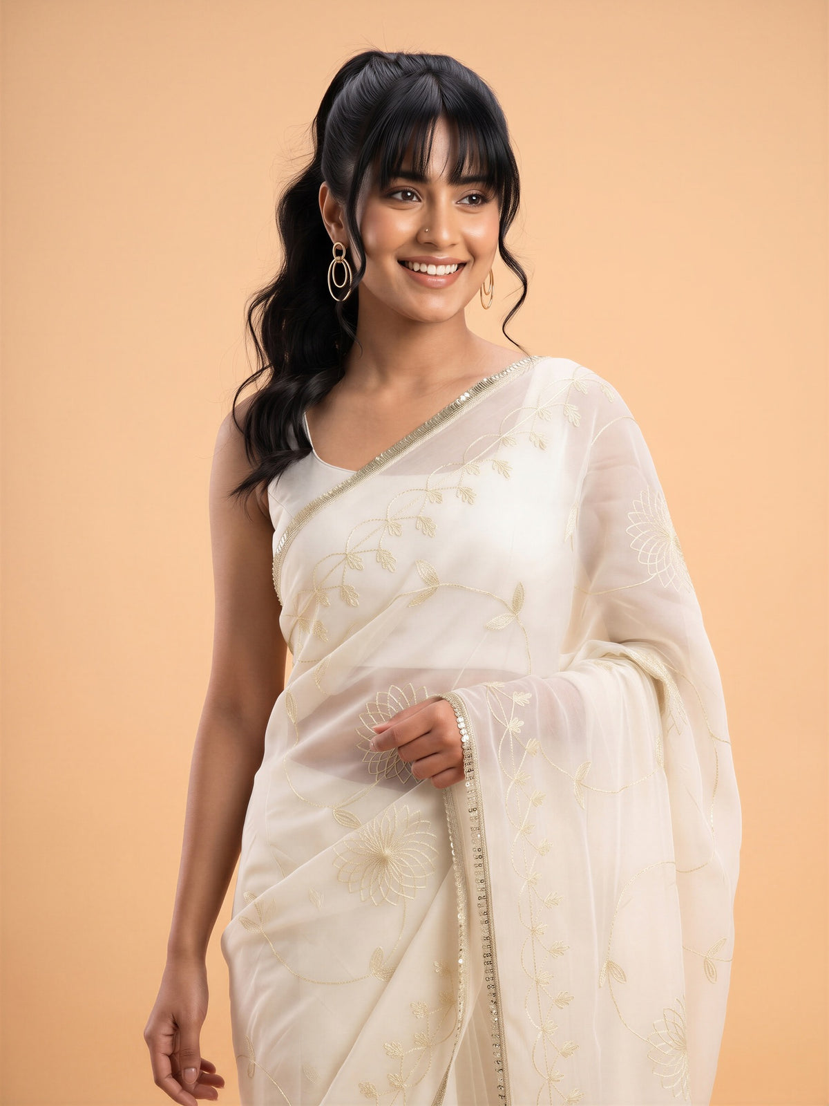 White Georgette saree – detail view 4