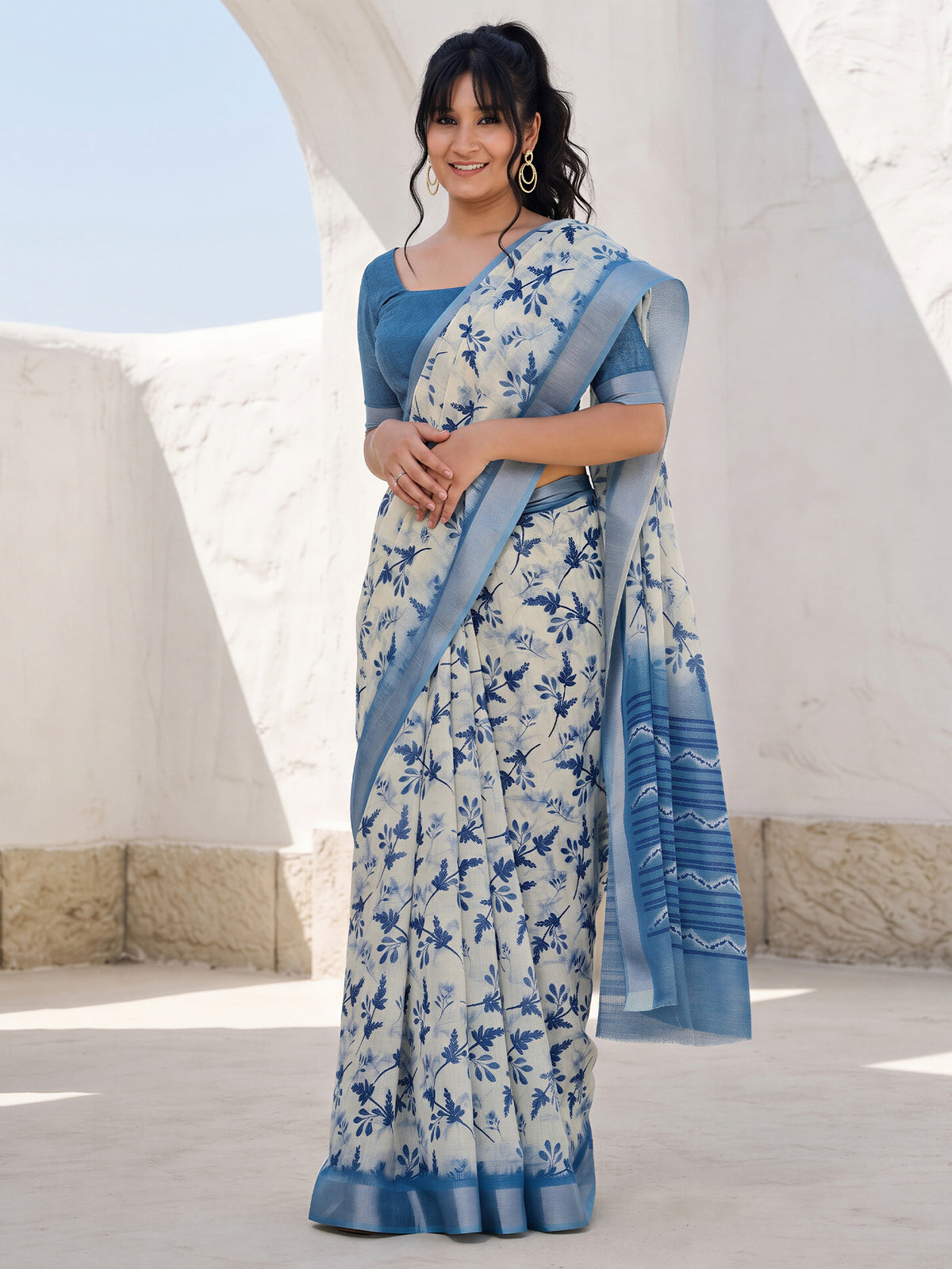 Off White Cotton Linen saree – detail view 3