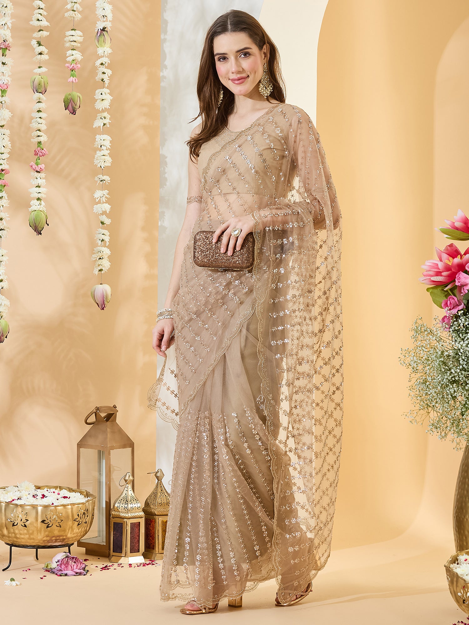 Beige Net saree – detail view 3