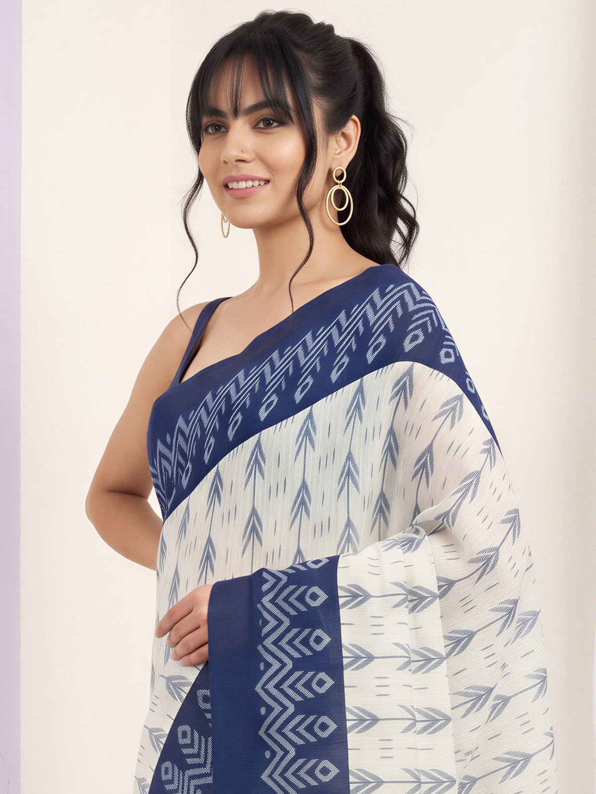 Off White Cotton Blend saree – detail view 4