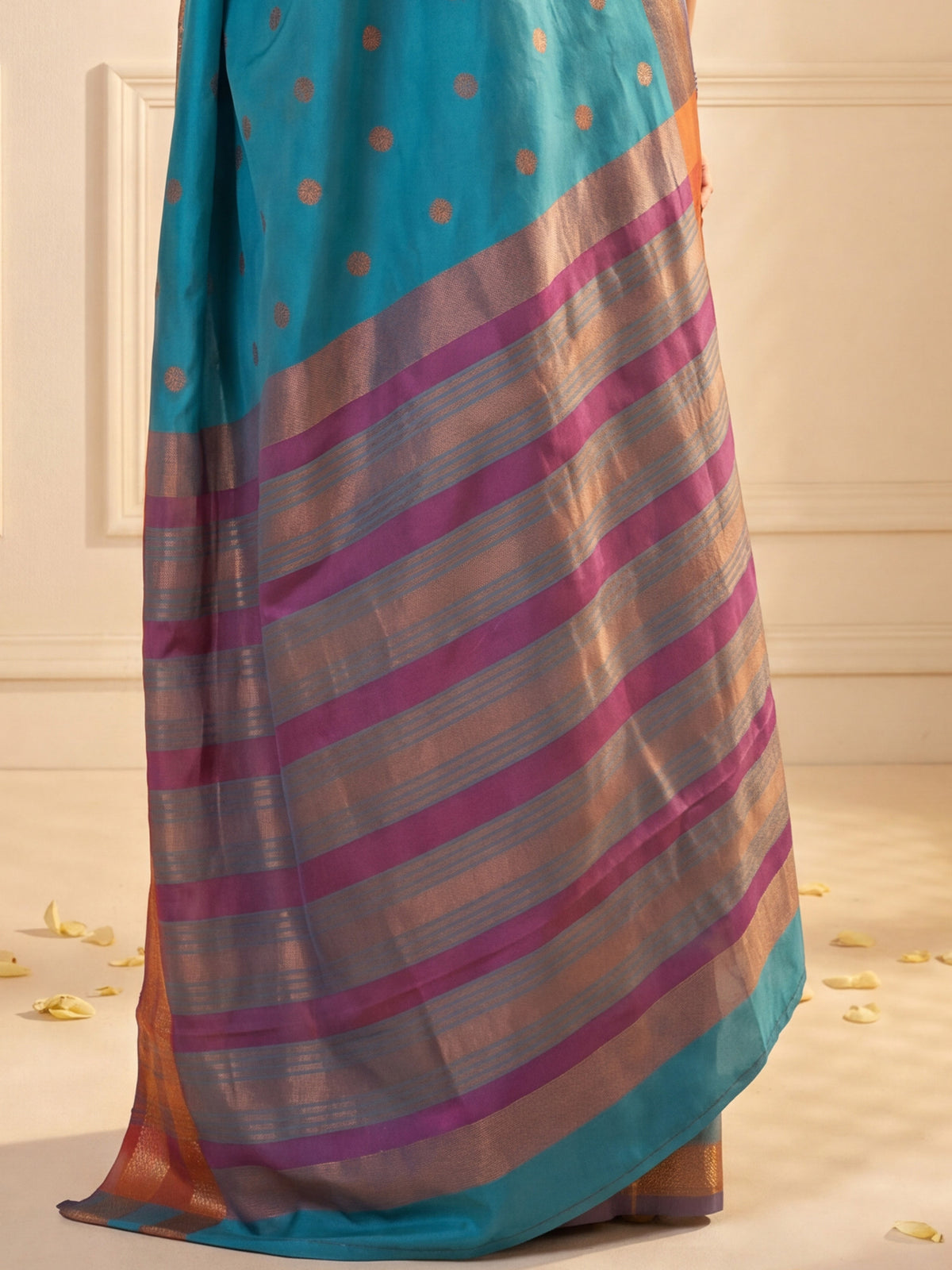 Light Blue Soft Silk saree – detail view 4