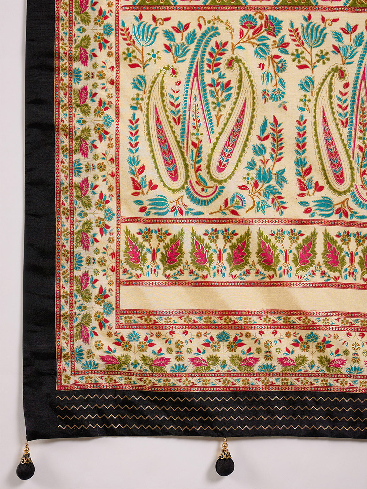 Off White Silk Blend saree – detail view 5