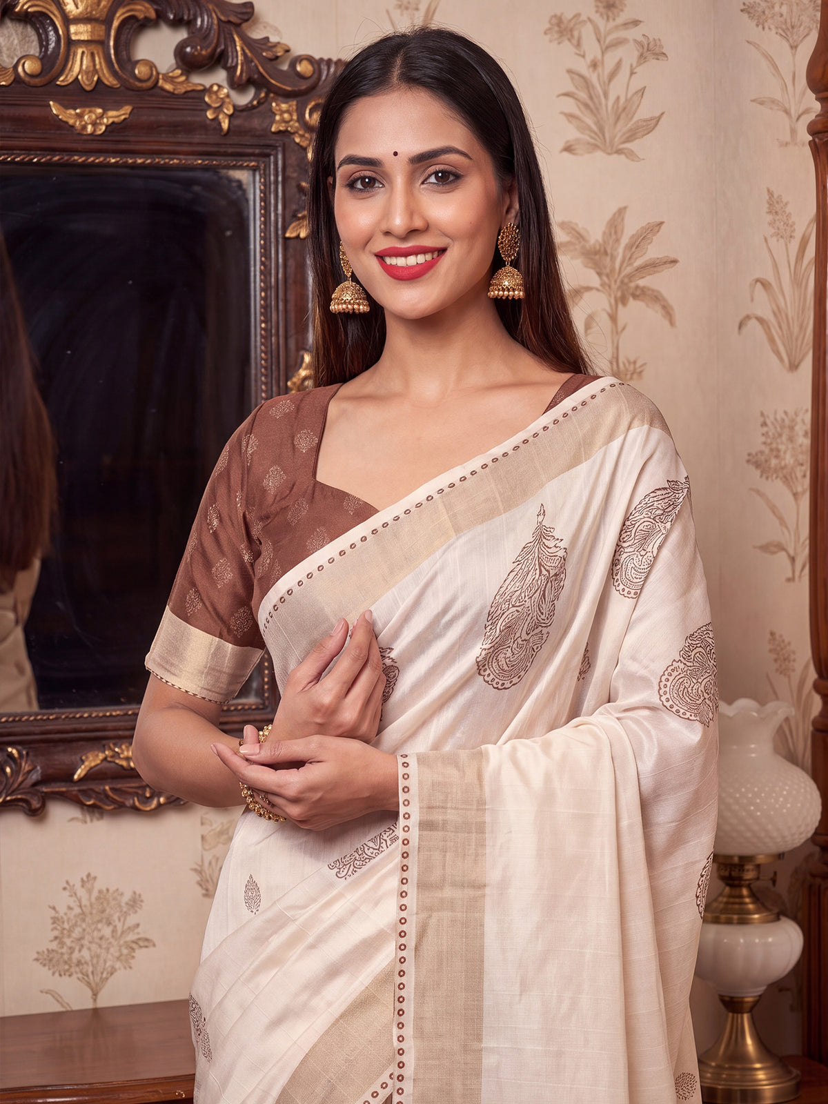 White Satin Silk saree – detail view 3