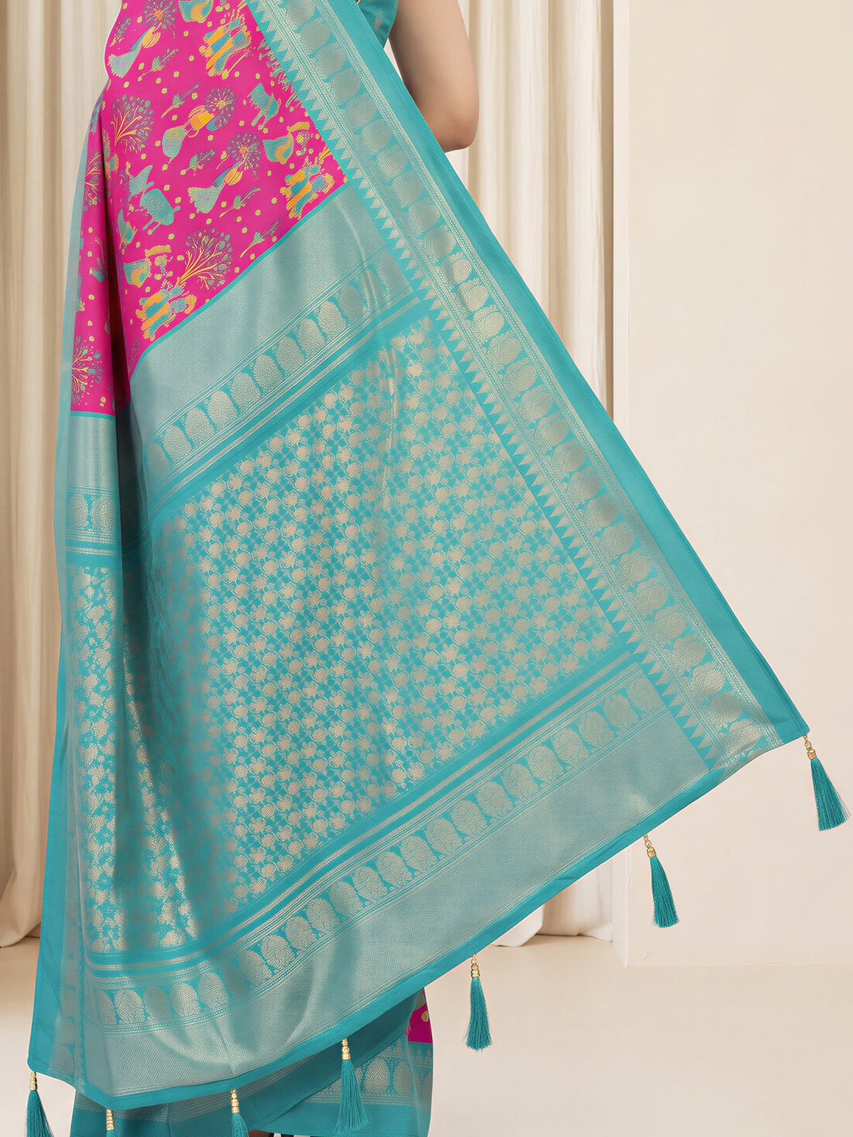 Pink Cotton Blend saree – detail view 5