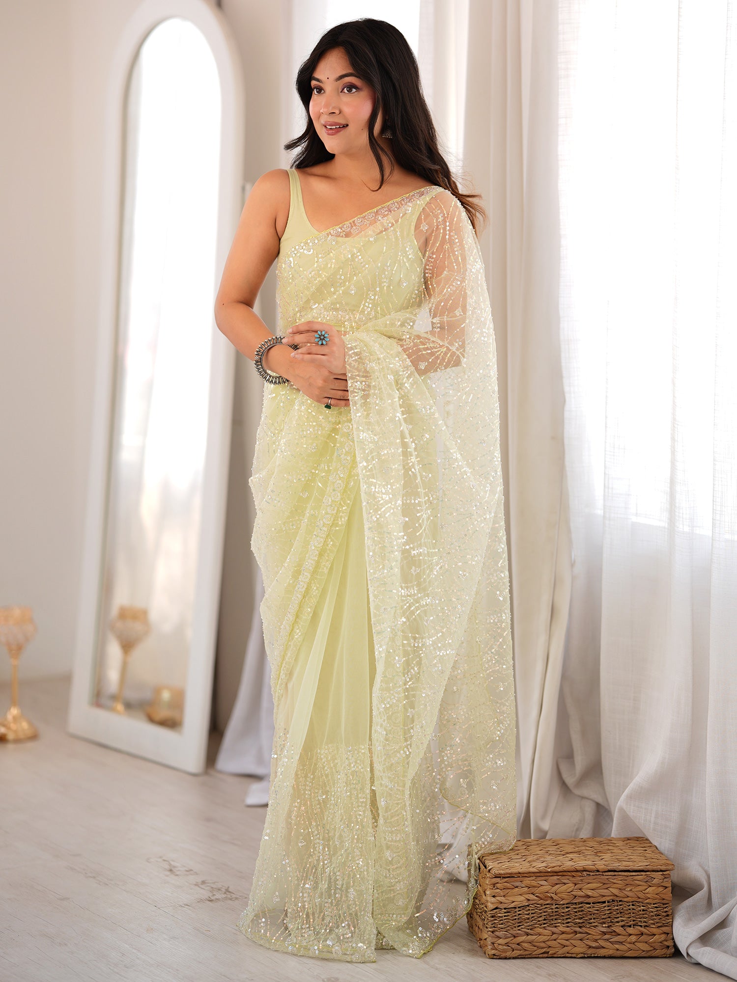 Light Green Net saree – detail view 2