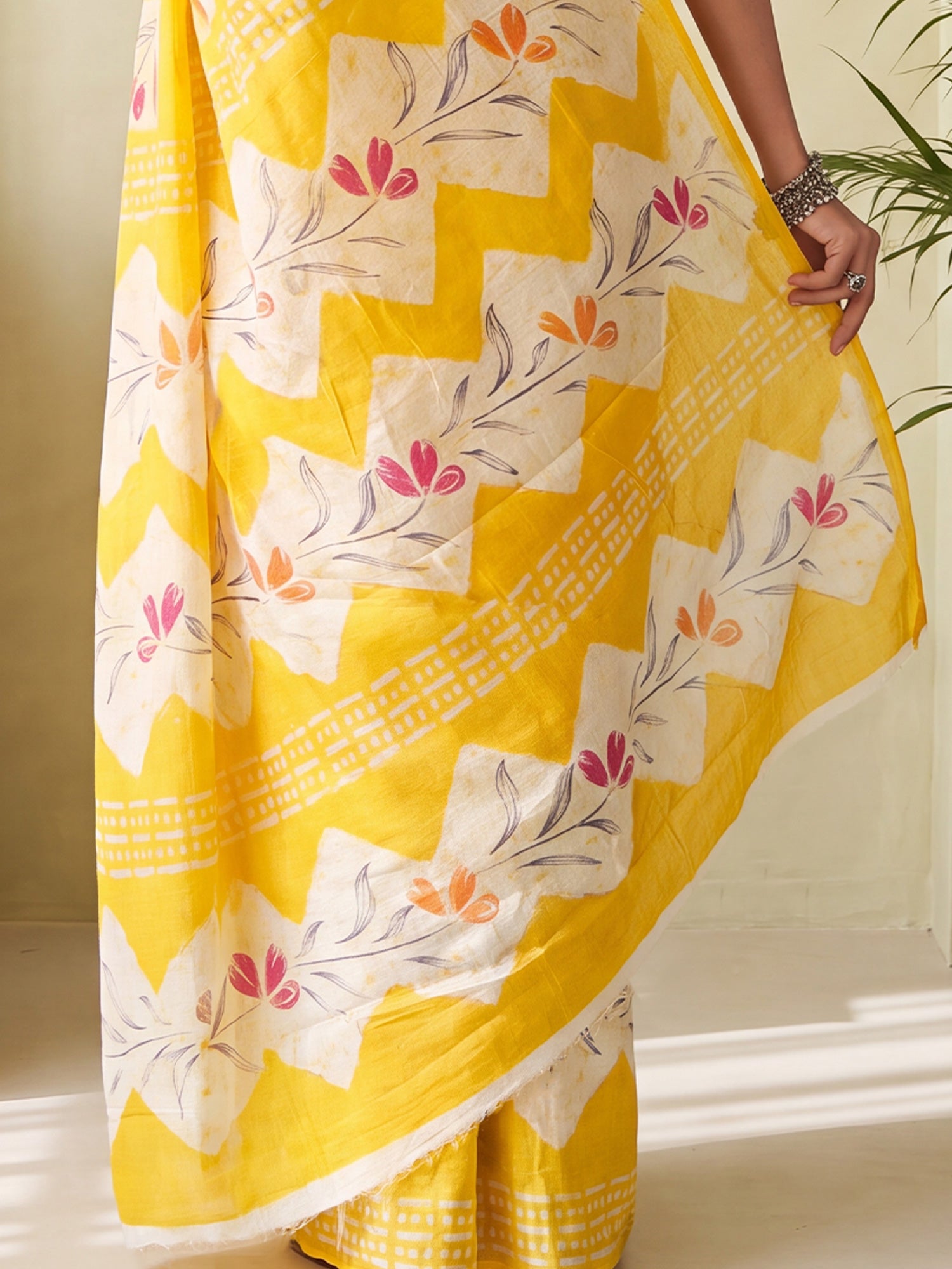 Yellow Cotton saree – detail view 5