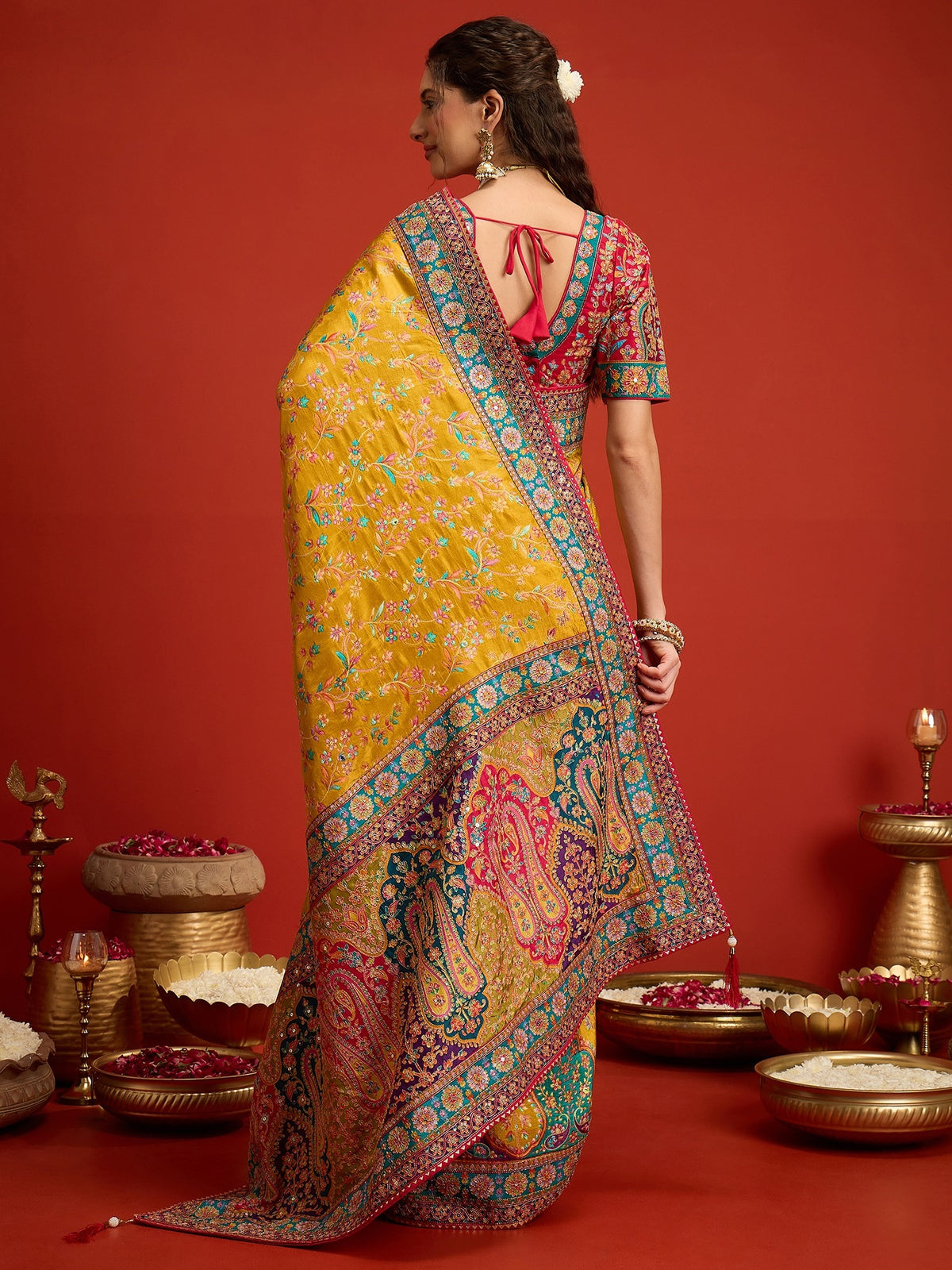 Mustard Silk Blend saree – detail view 2