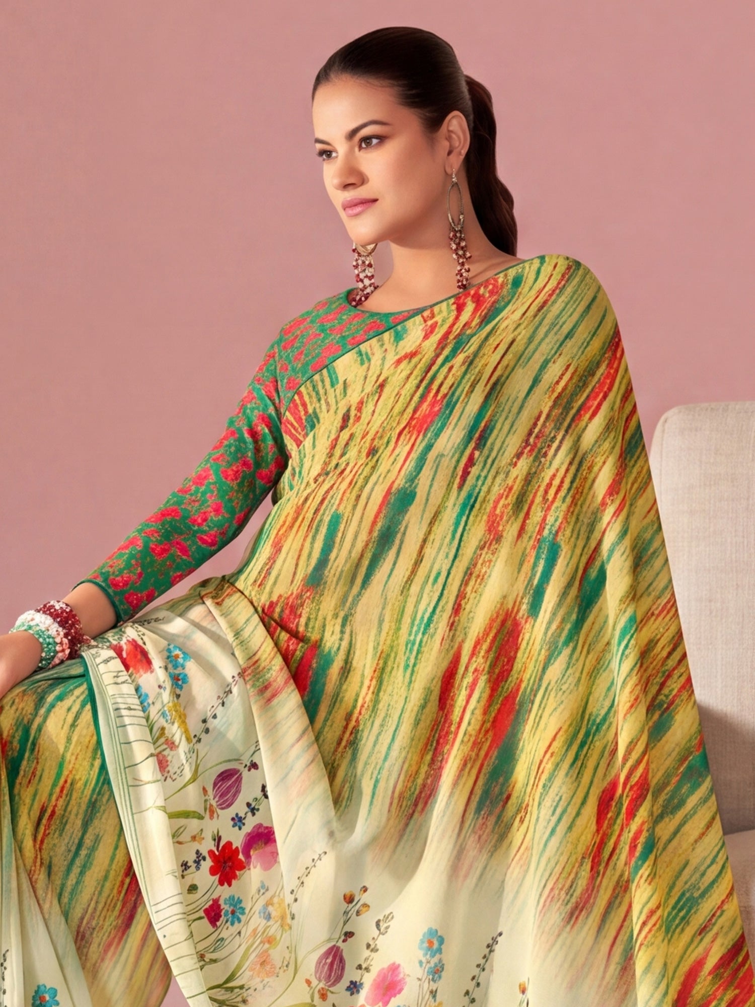 Beige Georgette saree – detail view 3