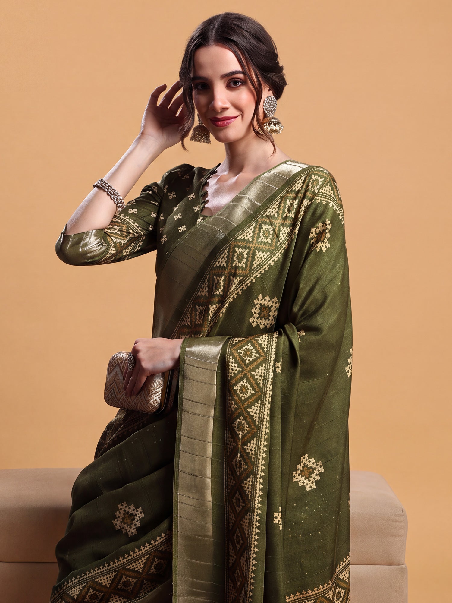 Olive Silk Blend saree – detail view 3