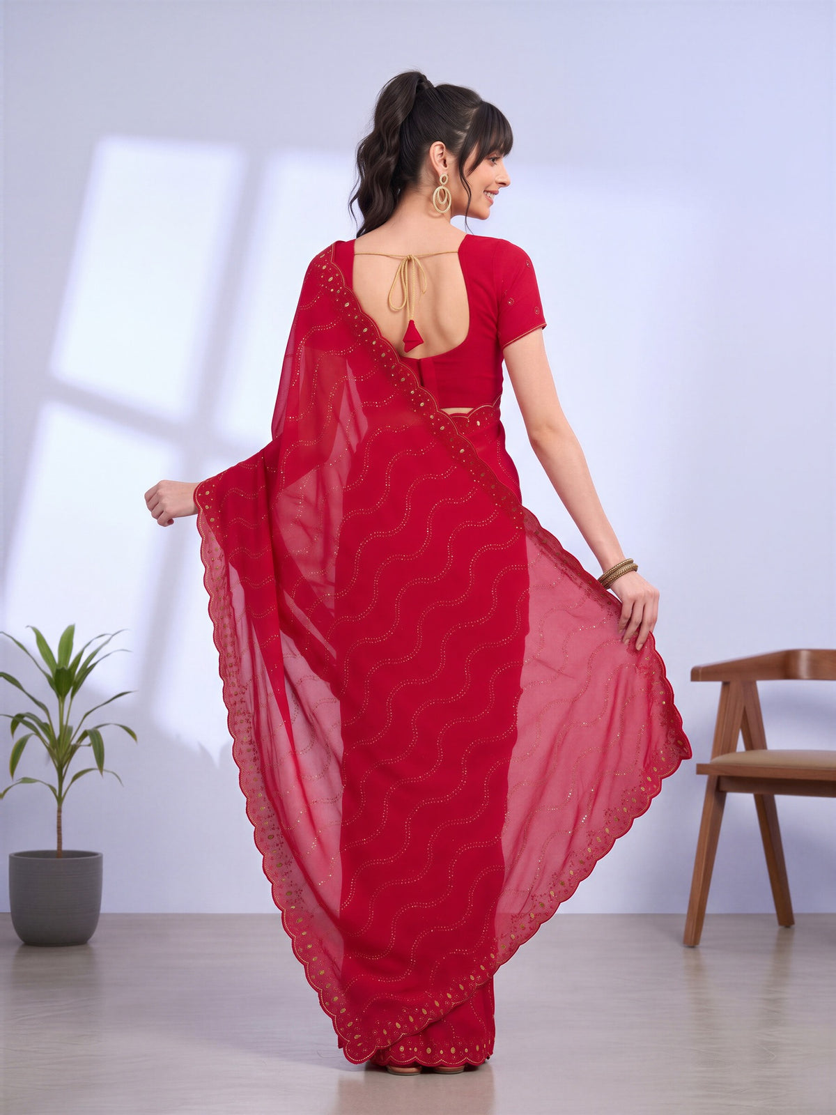 Red Tissue saree – detail view 1