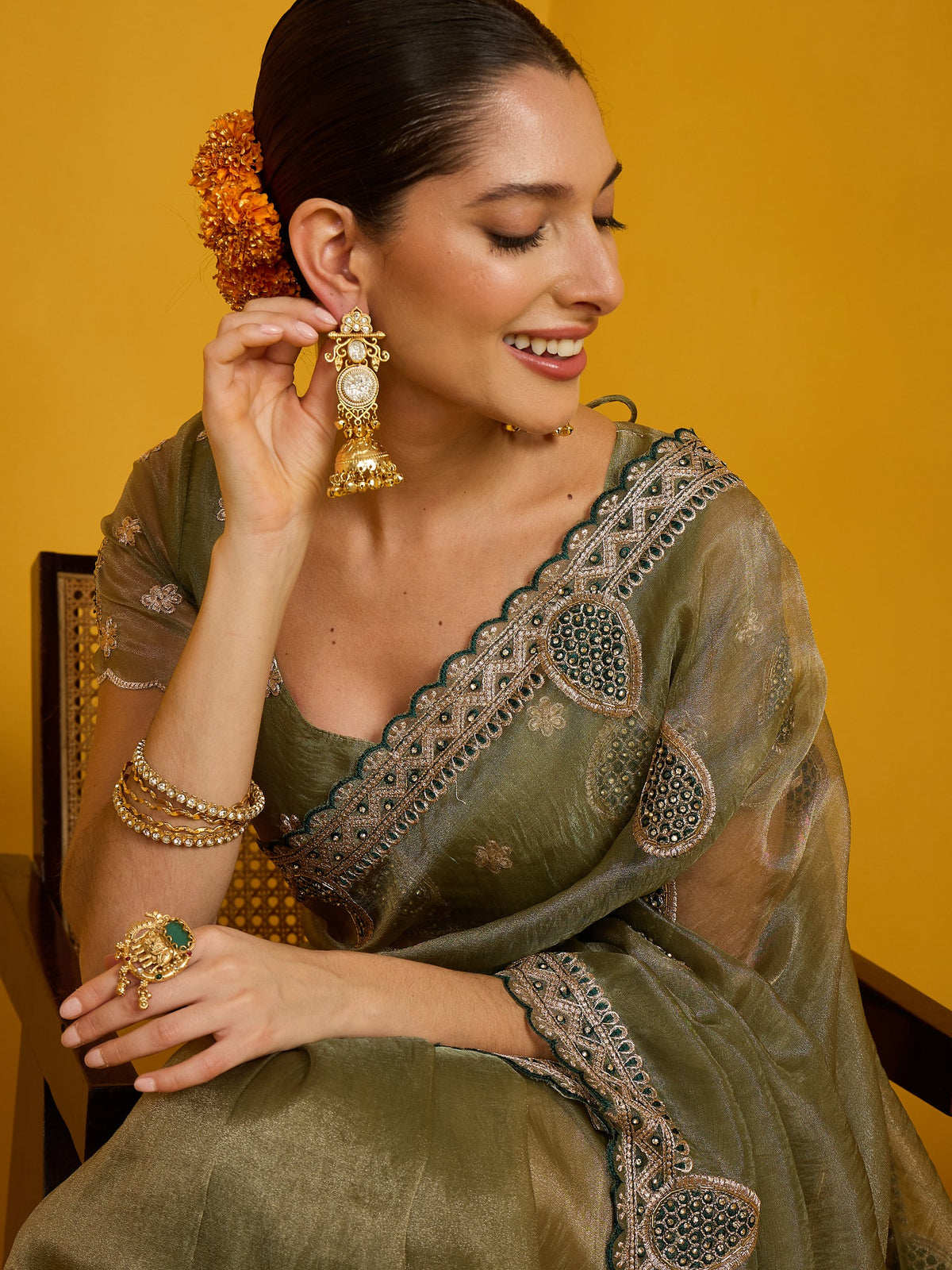 Olive Organza saree – detail view 3