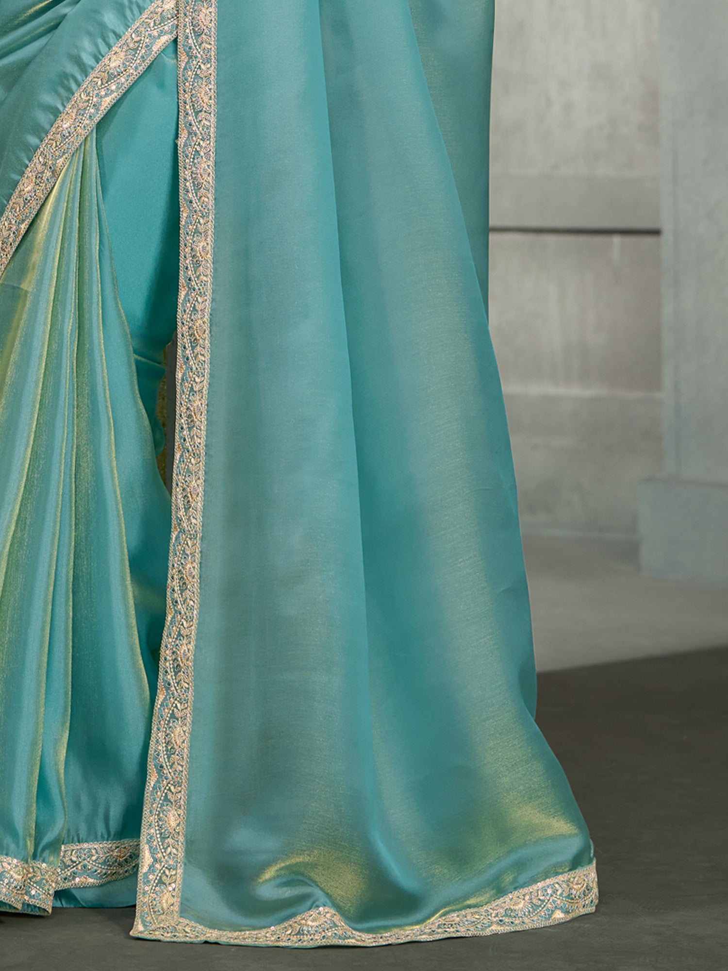 Light Blue Tissue saree – detail view 4
