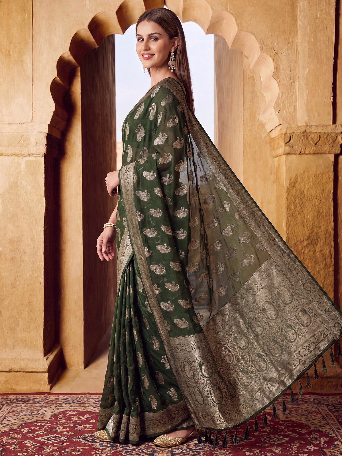 Green Georgette saree – detail view 2