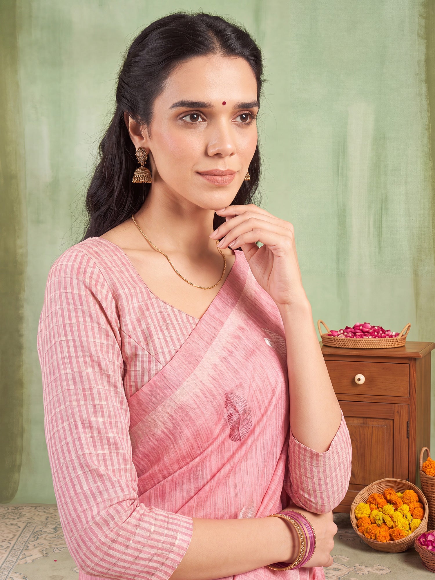 Pink Silk Blend saree – detail view 4