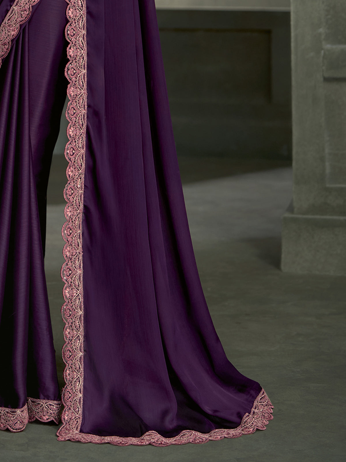 Purple Chiffon saree – detail view 4