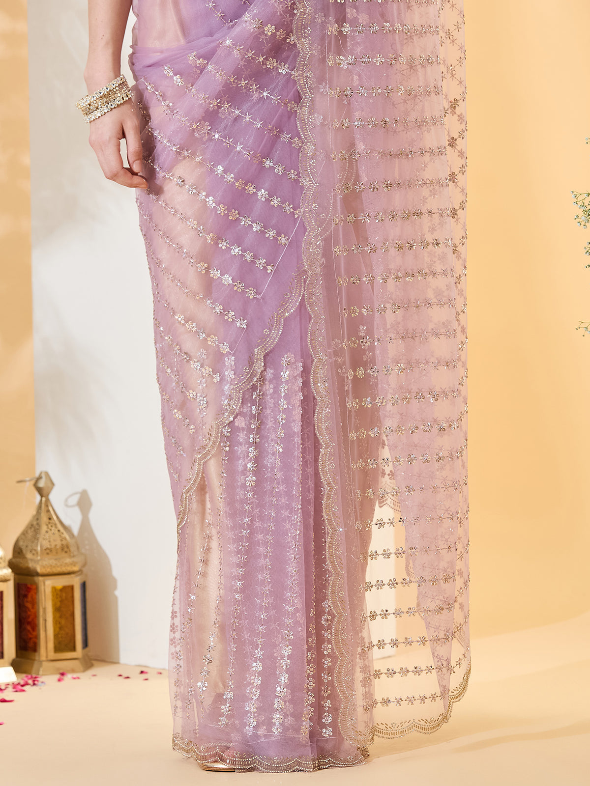 Lavender Net saree – detail view 5