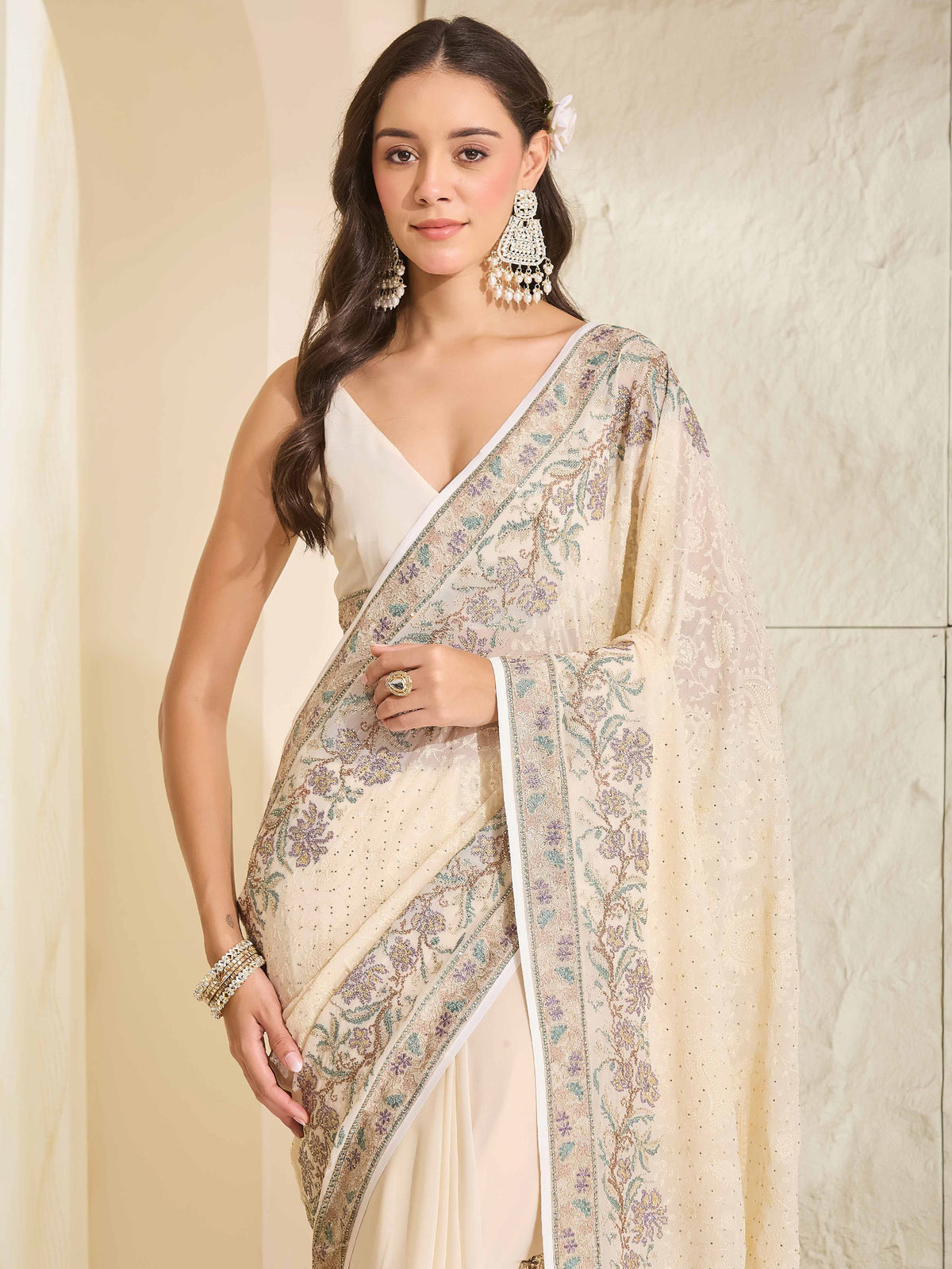 Off White Georgette saree – detail view 4