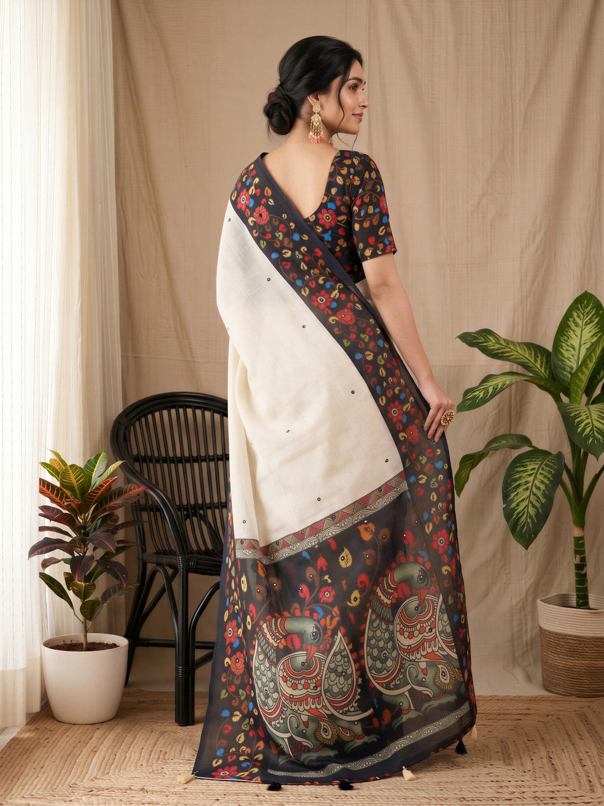 Off White Linen Blend saree – detail view 1