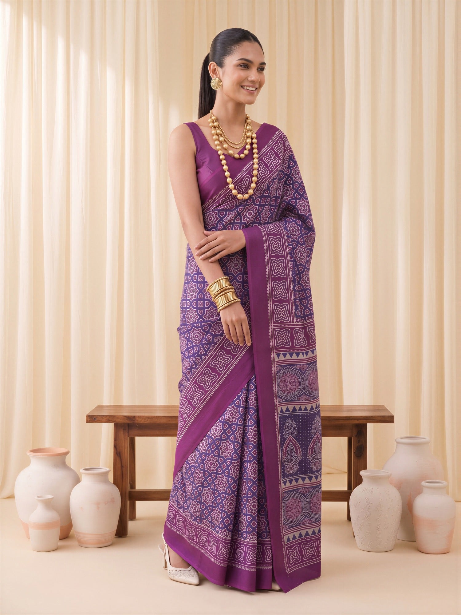 Purple Crepe saree – detail view 2
