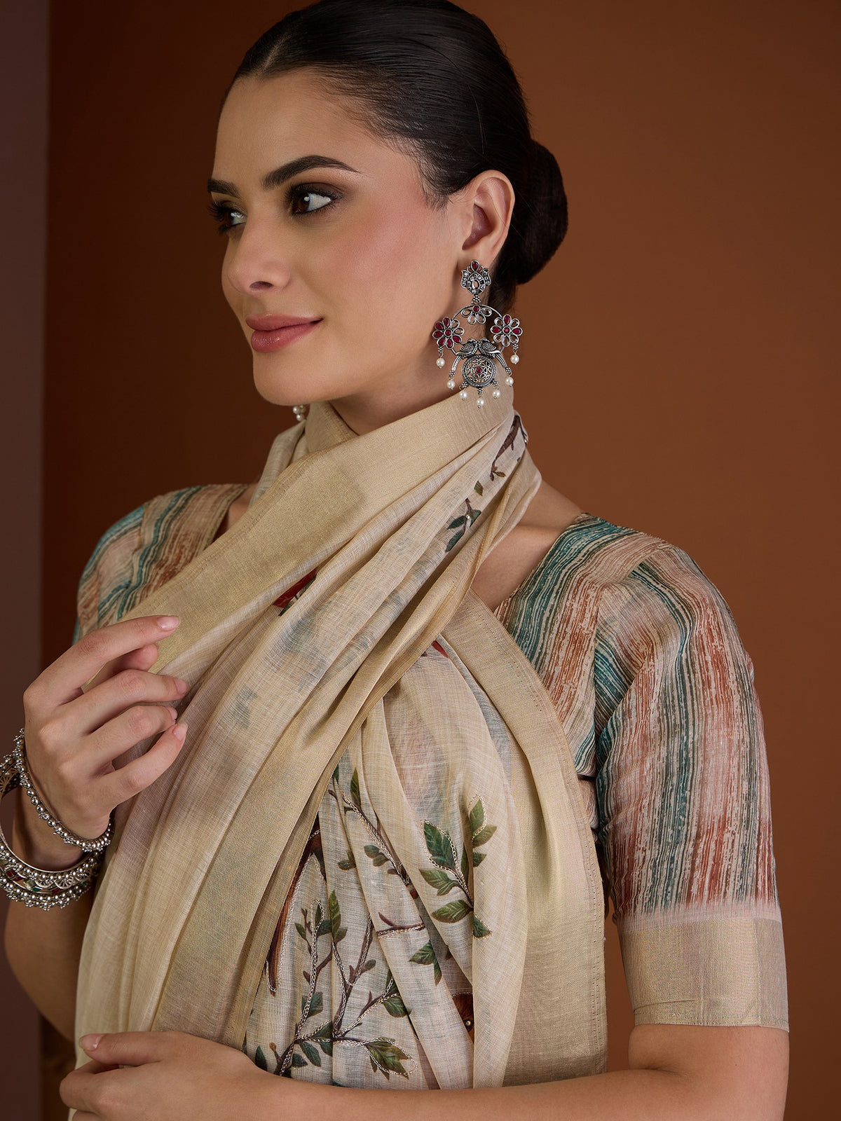 Beige linen blend saree view 6
