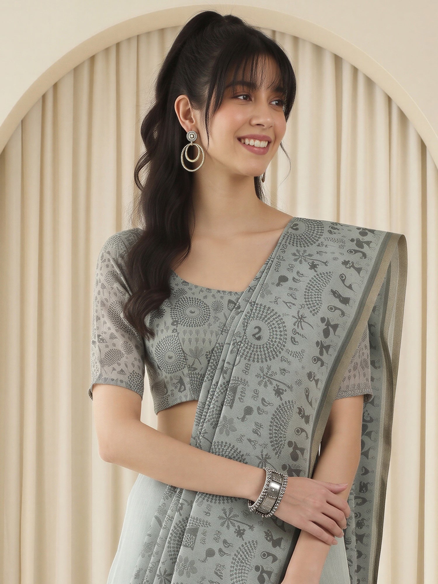 Grey Cotton Linen saree – detail view 3