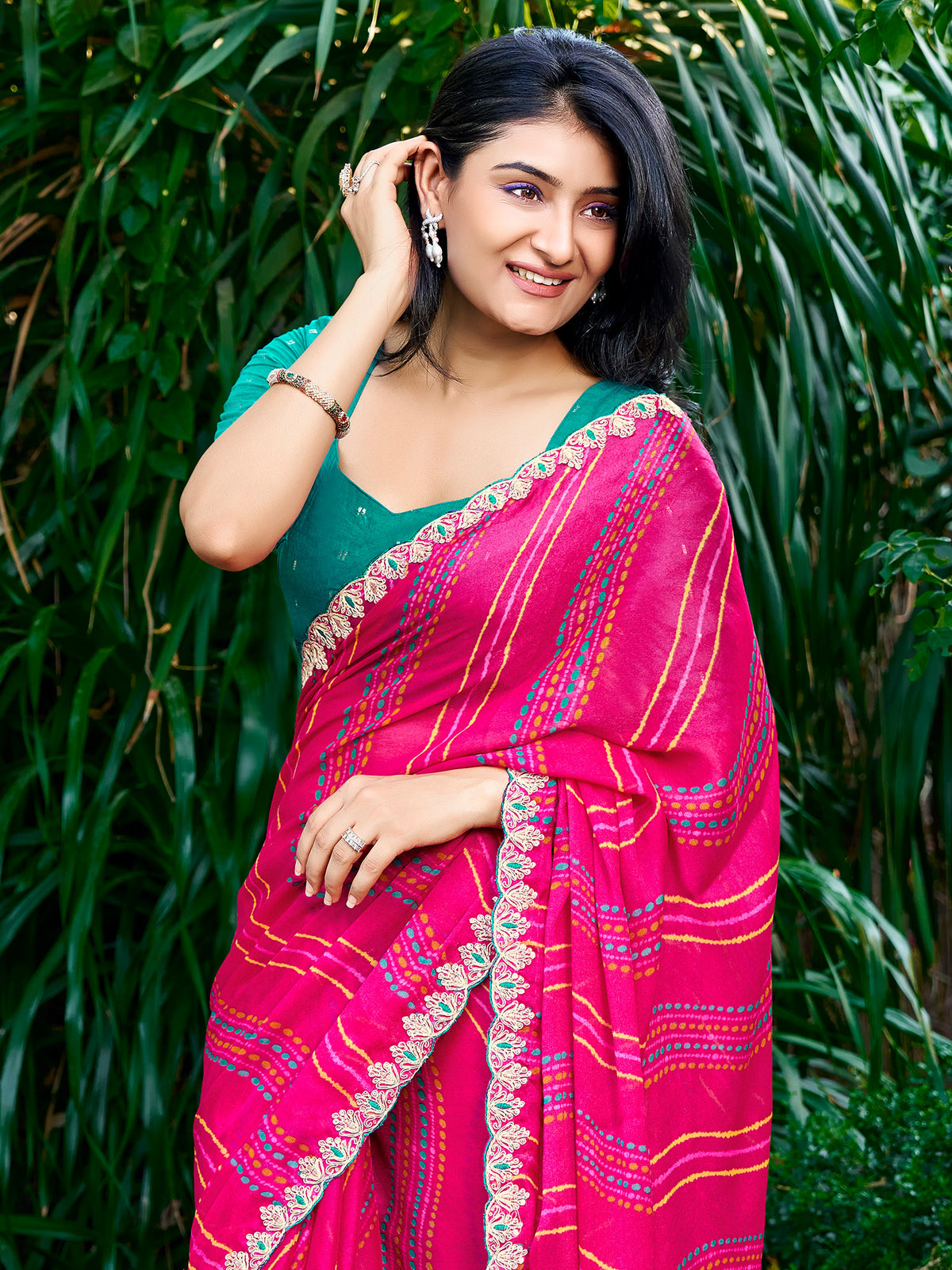 Pink Georgette saree – detail view 3
