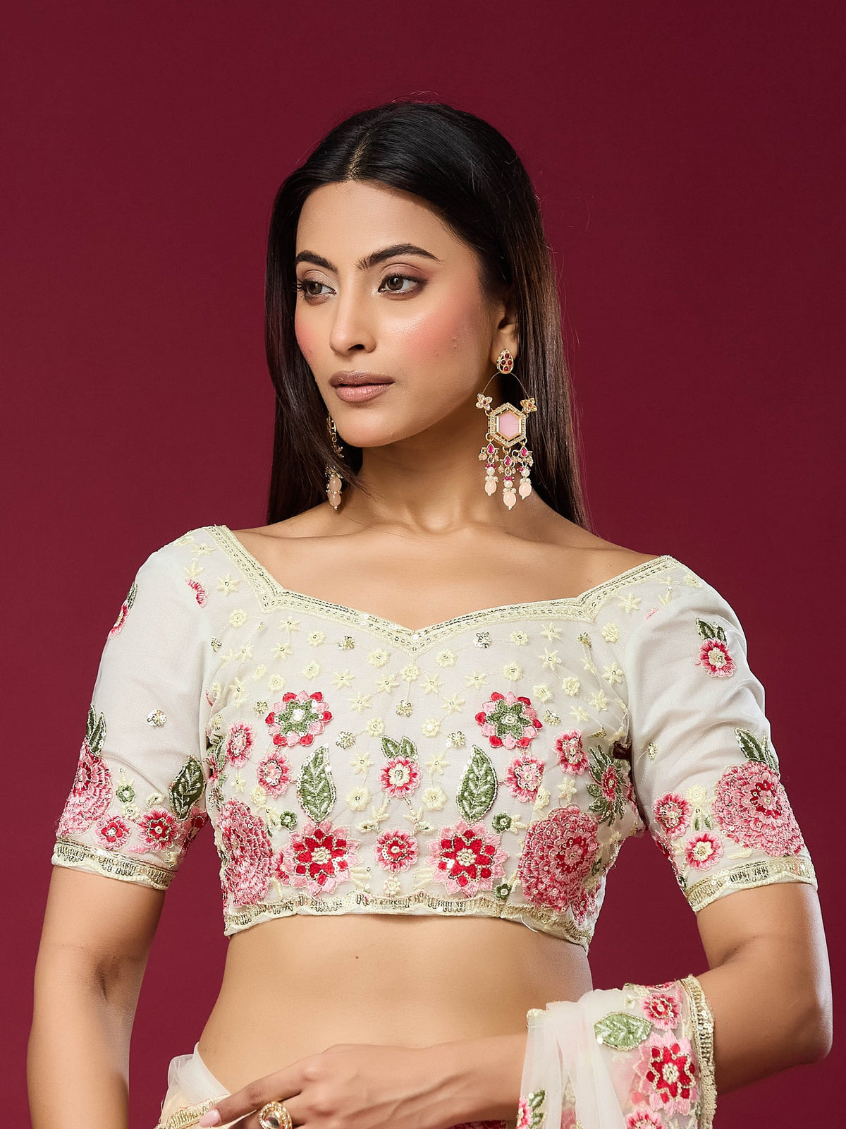 Off White Net saree – detail view 2