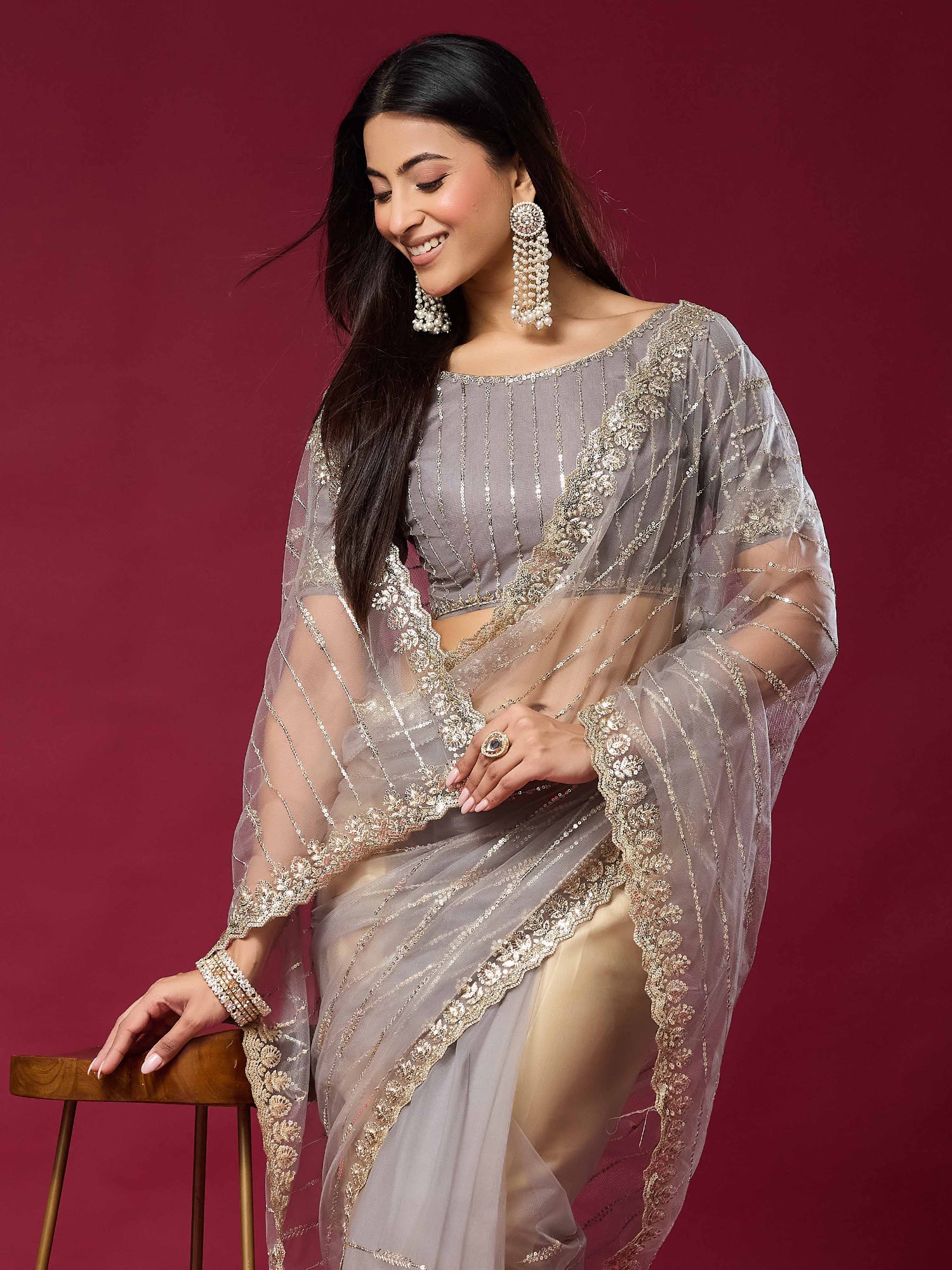 Grey Net saree – detail view 3