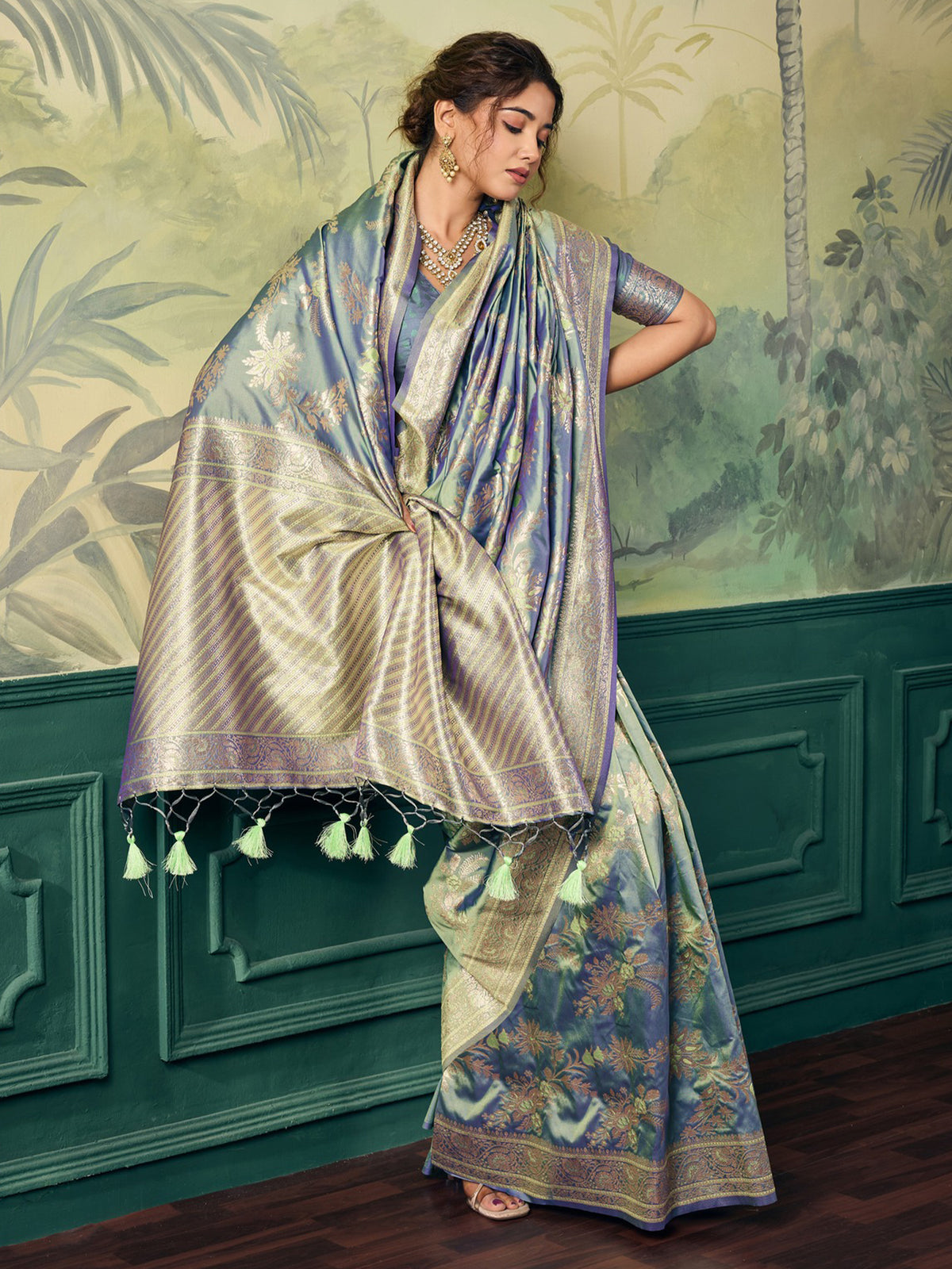 Light Blue Banarasi Silk saree – detail view 3