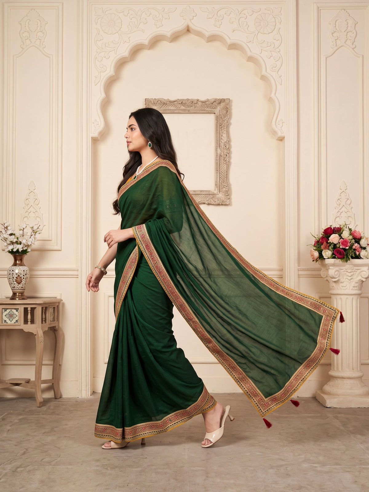 Green Vichitra Silk saree – detail view 3