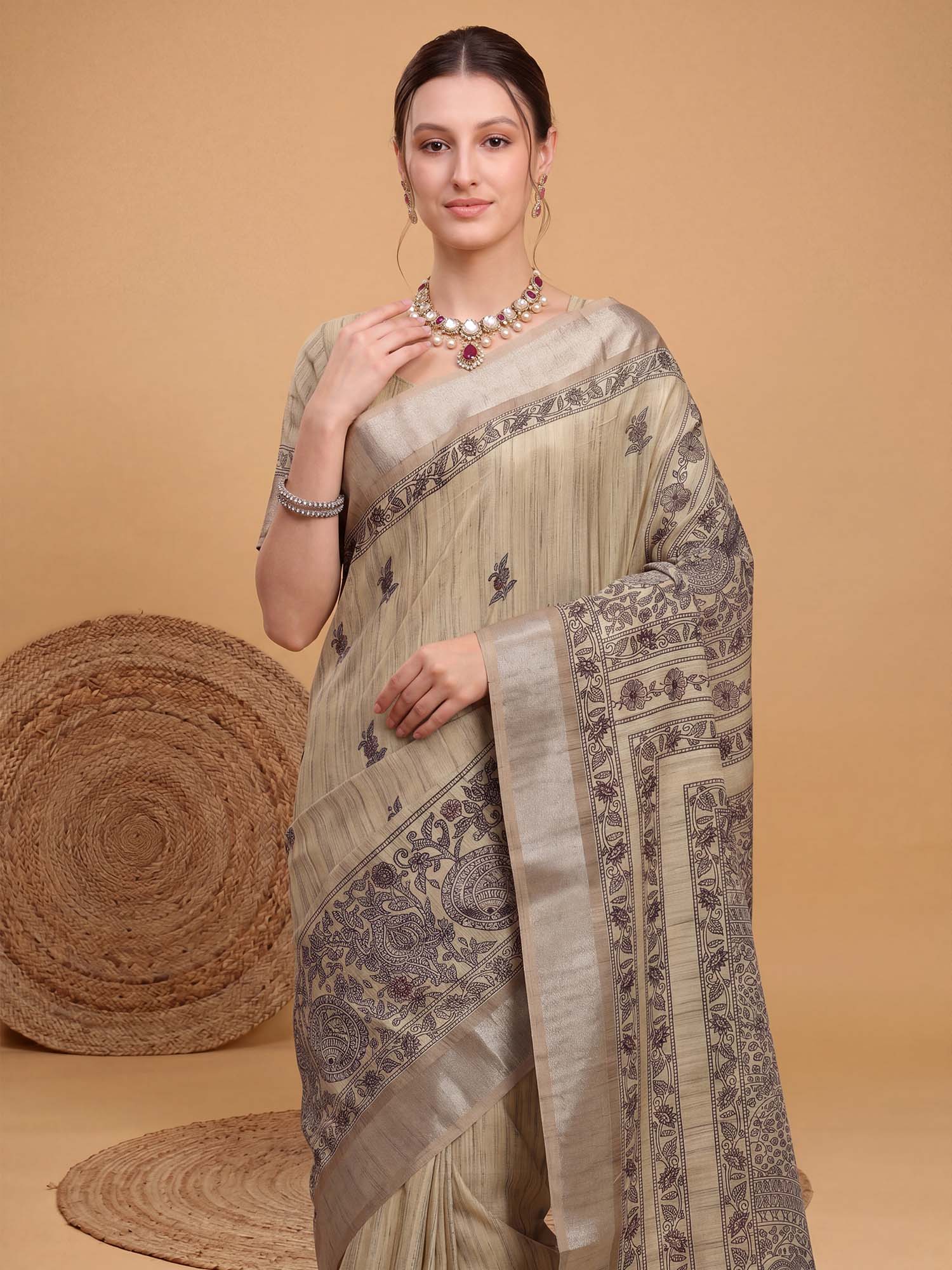 Beige Satin Silk saree – detail view 4