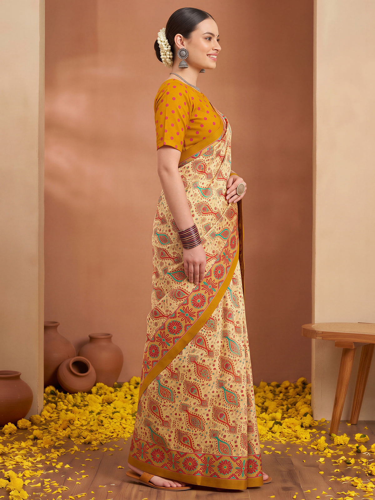 Mustard Silk Blend saree – detail view 1