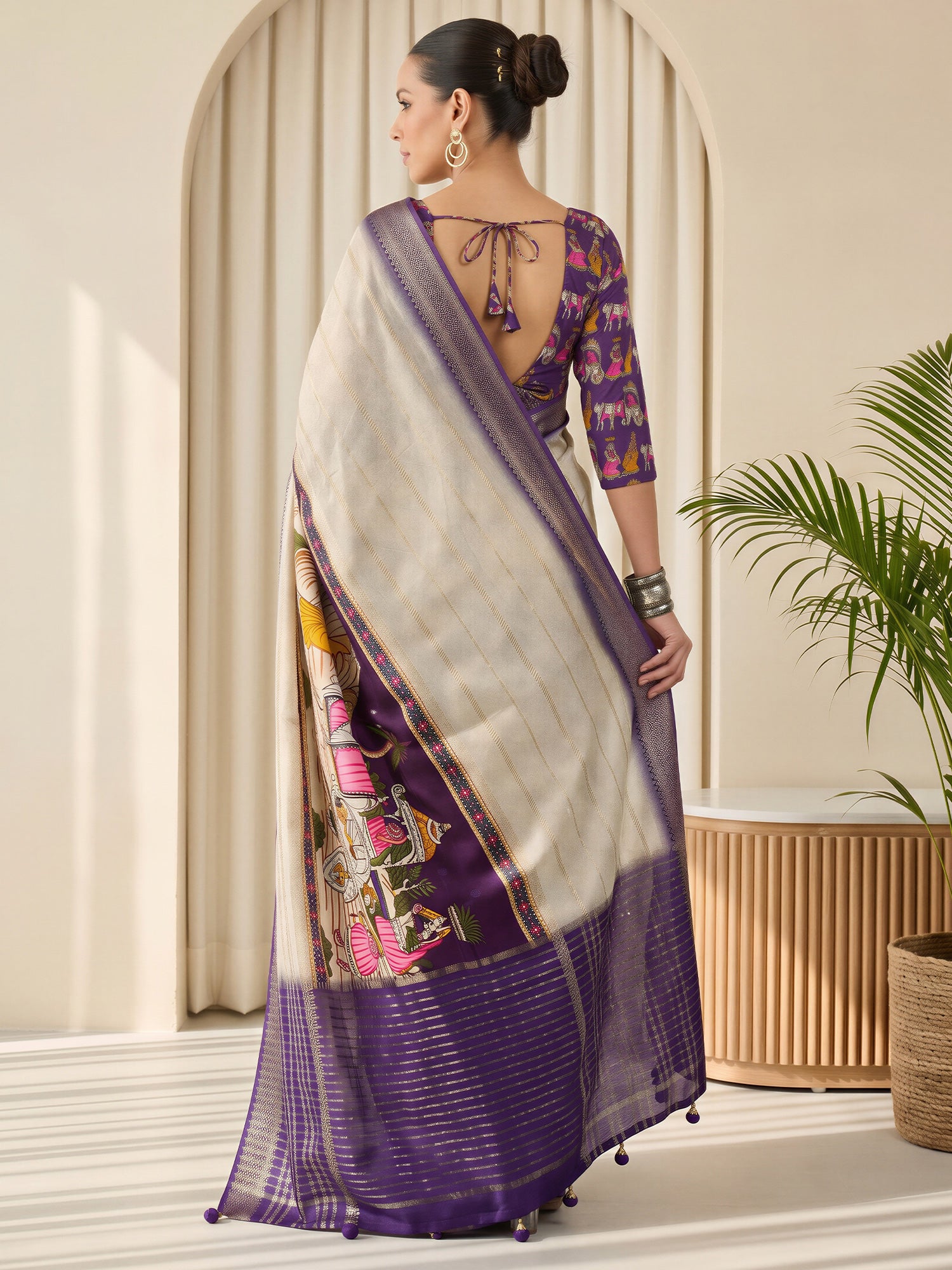 Purple Viscose Silk saree – detail view 1