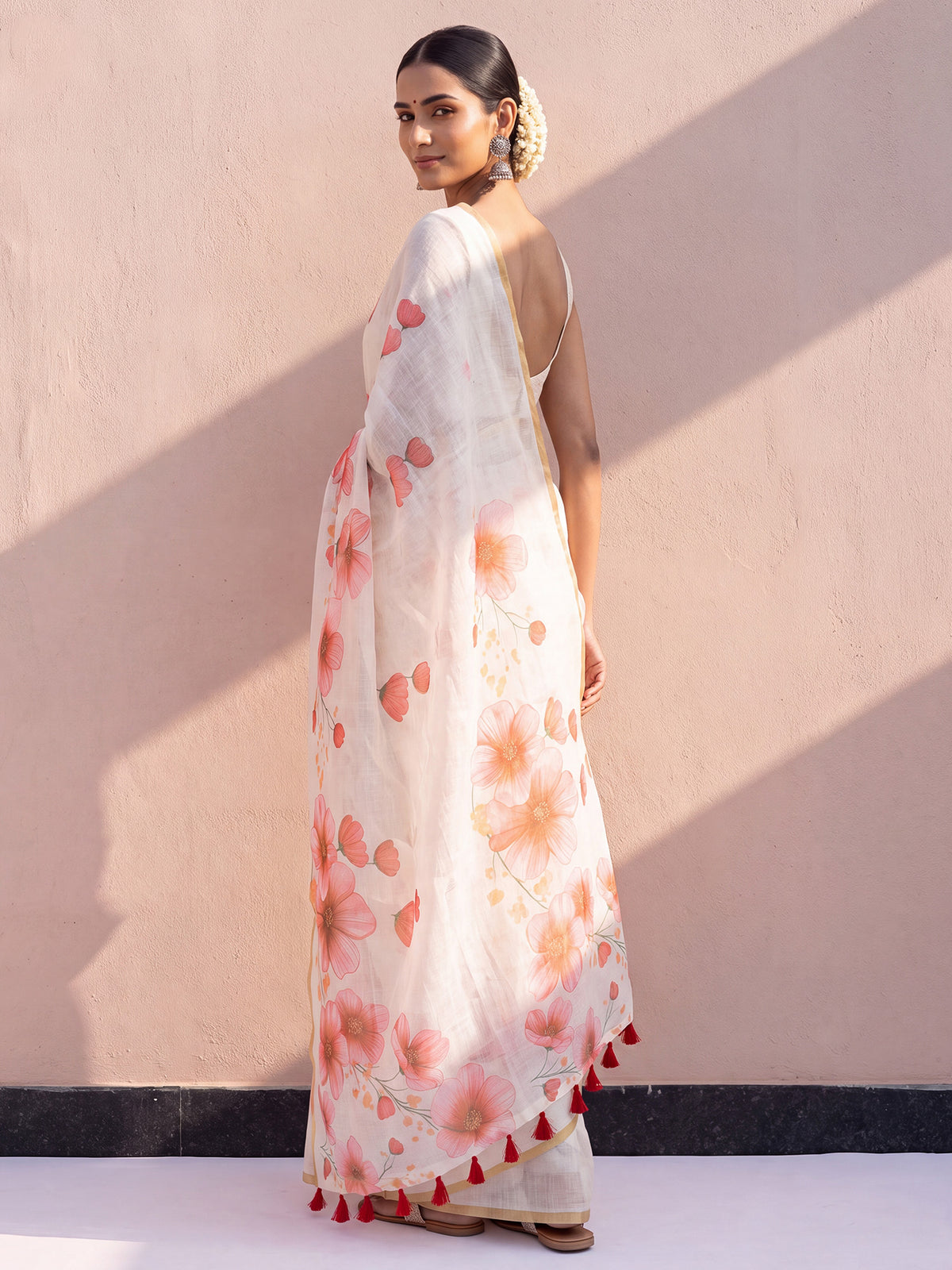 Off White Cotton Linen saree – detail view 1