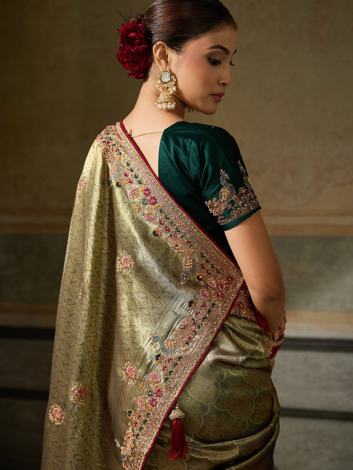 Olive Silk Blend saree – detail view 1