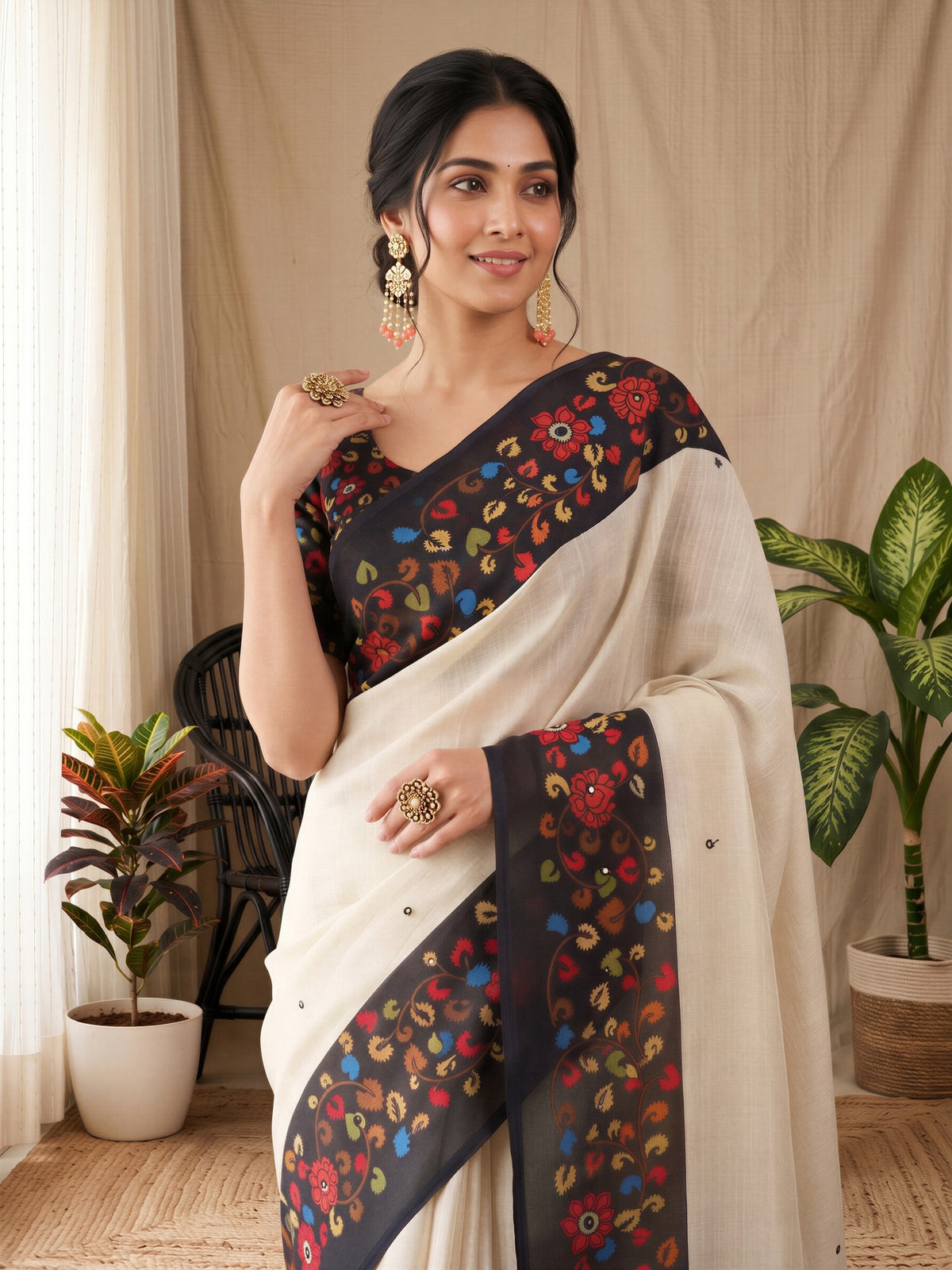 Off White Linen Blend saree – detail view 4