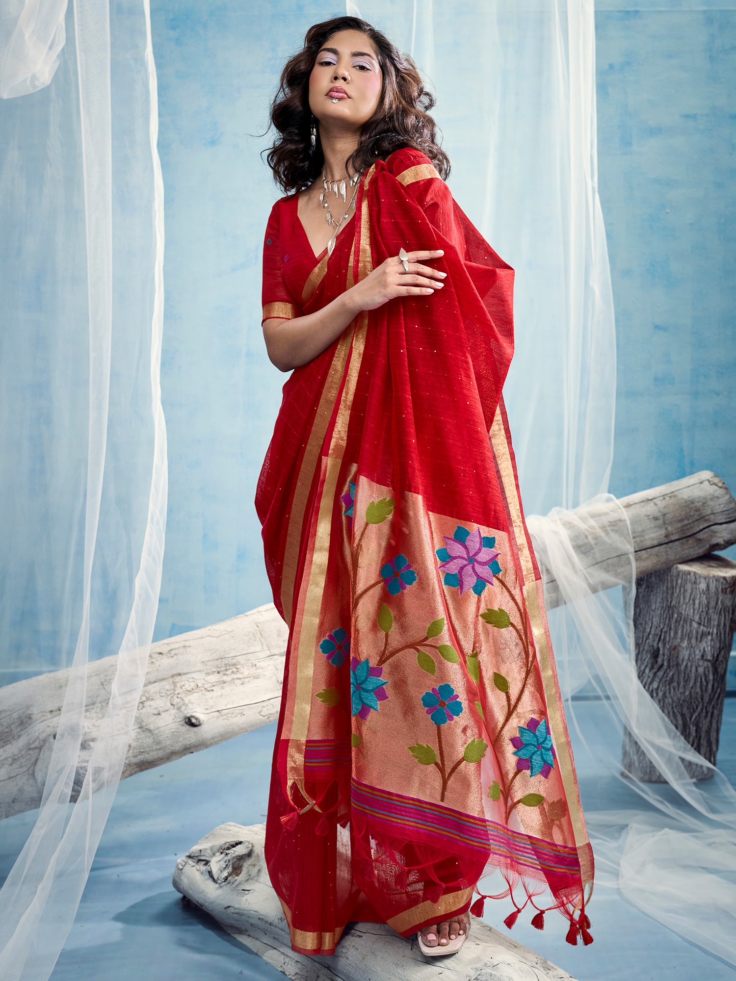 Red Muga Silk saree – detail view 2