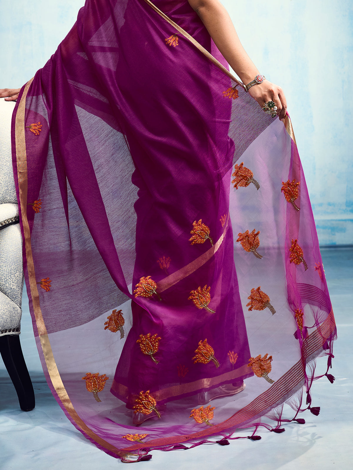 Magenta Muga Cotton saree – detail view 5