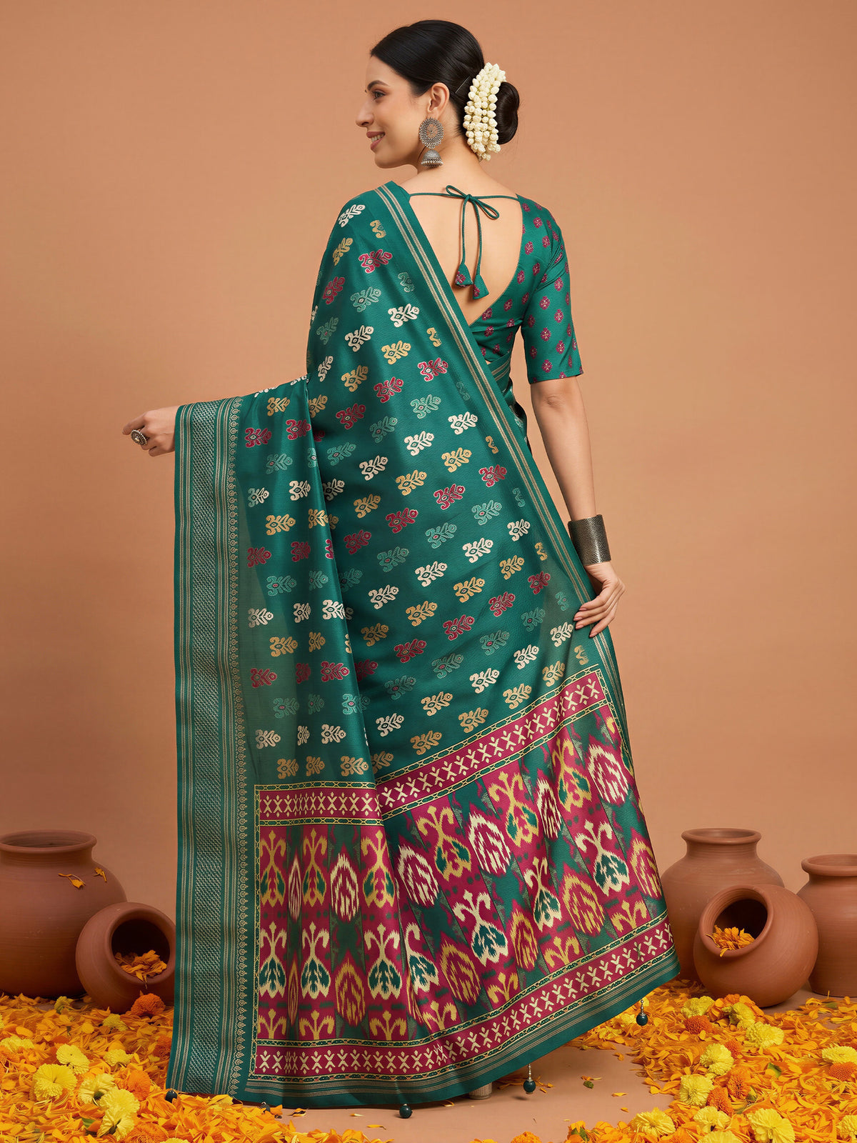 Teal Green Silk Blend saree – detail view 1