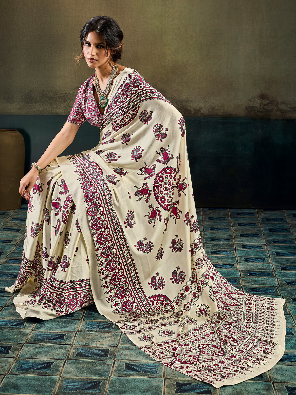 Cream Satin saree – detail view 2