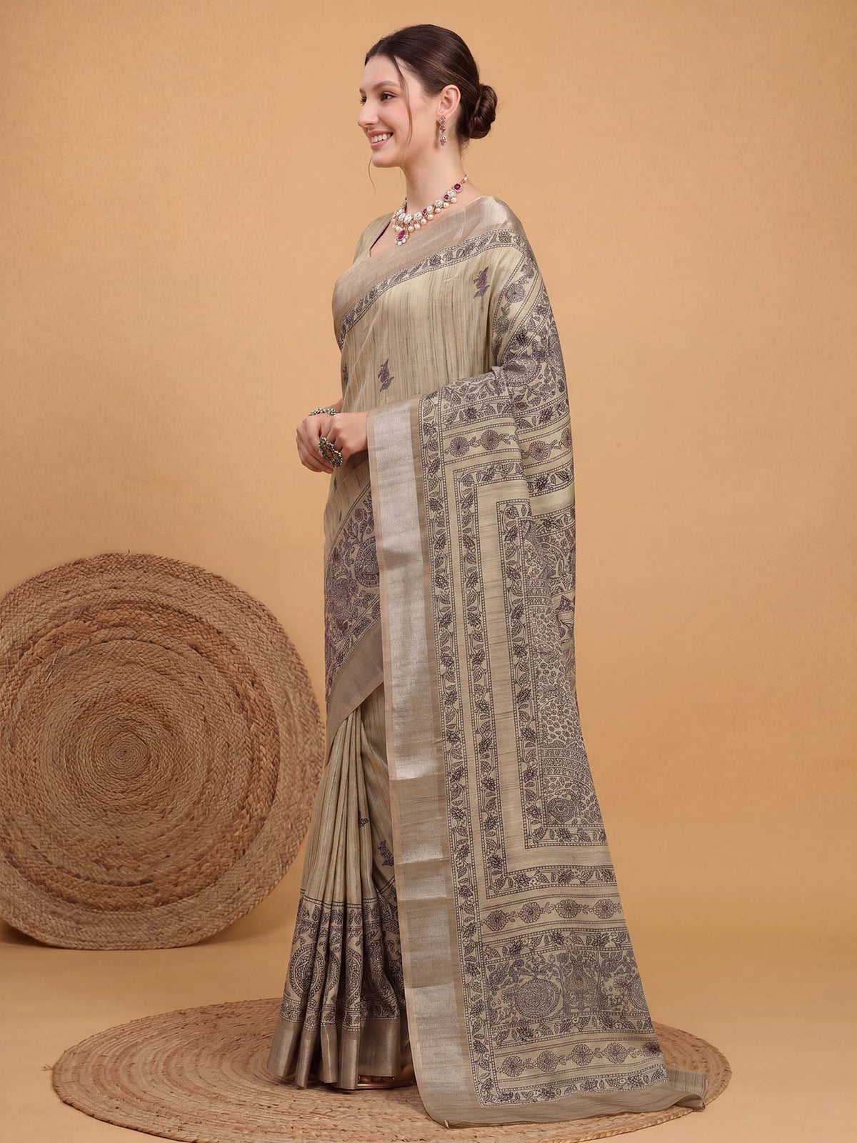 Beige Satin Silk saree – detail view 3