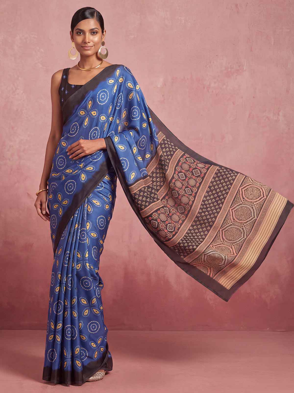Blue Satin saree – detail view 2