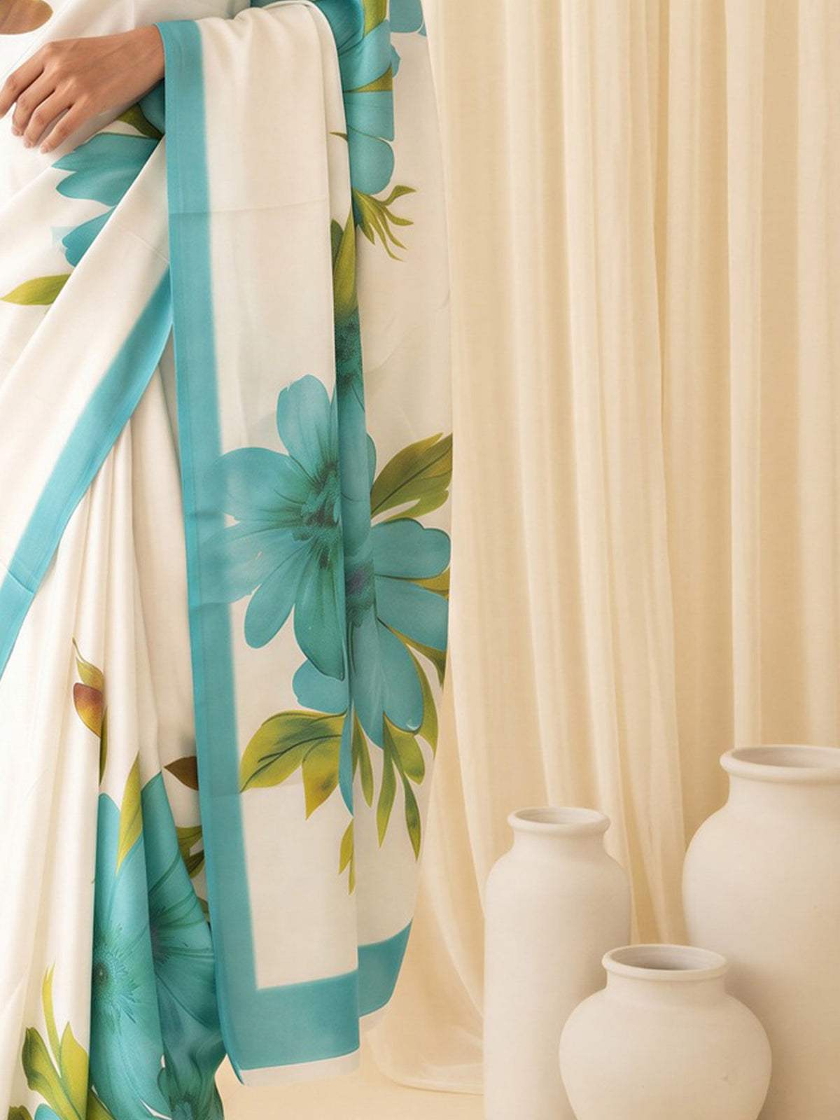 Turquoise Chiffon saree – detail view 5