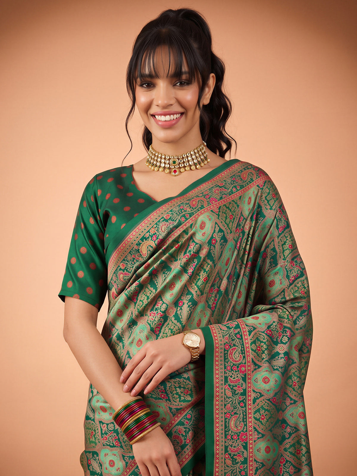 Dark Green Silk Blend saree – detail view 3